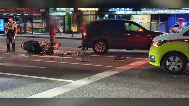 서울 반포동 3중 추돌 사고...오토바이 운전자 중상 / YTN
