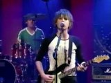 The Vines - Get Free (HQ, Live @ The Late Show with David Letterman) (2002/08/02) 480p