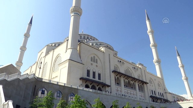 Cumhurbaşkanı Erdoğan, cuma namazını Büyük Çamlıca Camisi'nde kıldı - İSTANBUL