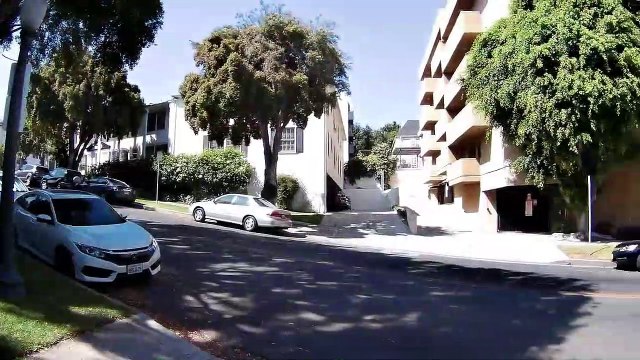 9 Student Housing Around UCLA /Appartements d'étudiants près de UCLA /Pisos de estudiantes cerca de UCLA/Apartamentos estudantes perto da UCLA /Studentenwohnungen in der Nähe von UCLA