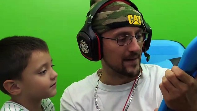 PIGGY Book 2- Trolling Robloxians & Bots in Alley's (FGTeeV Funny Roblox Gameplay)