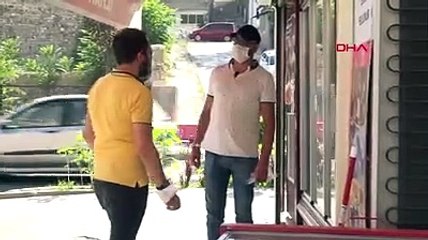 Nevşehir'de sosyal deney, koronoavirüs hastası olduğunu söyleyen kişiyi sopayla kovaladı