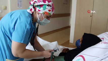 Dünyada 6’ıncı vaka olan karaciğerde dış gebelik ameliyatını Türk Hekimleri gerçekleştirdi