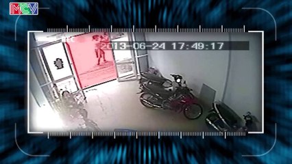 Màn trộm xe máy cưc nhanh dù địa điểm kín cổng cao tường và camera 24/24.