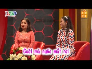 Mẹ chồng rơi nước mắt khi vô tình nghe nàng dâu trẻ trải lòng PHẬN ĐI LÀM DÂU qua bài hát buồn