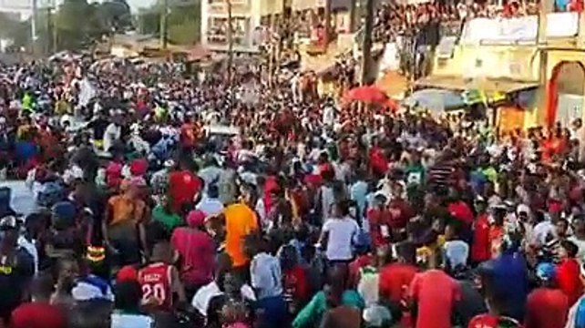 Cellou Dalein accueilli par ses militants