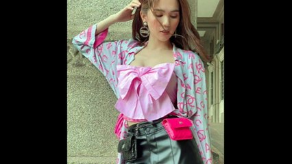 Ngọc Trinh trở thành nghệ sĩ thứ 3 của Vbiz cán mốc 4 triệu follower Instagram, hứa tặng quà fan