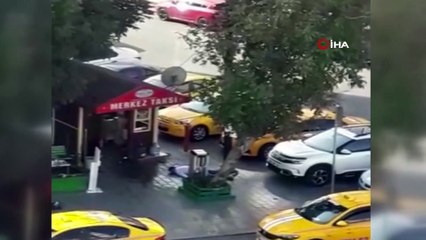 Taksi Durağı’ndaki silahlı çatışma anı amatör kamerada