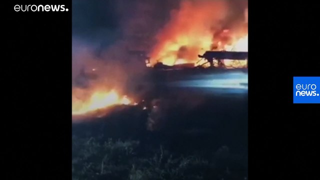 سقوط یک فروند هواپیمای نظامی در اوکراین چندین کشته و زخمی برجای گذاشت