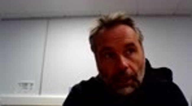 Demies - Mola : Pleurer, ça ne sert à rien