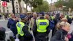 Londra’da Covid-19 önlemleri protesto edildi