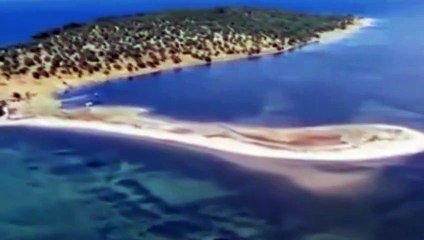 Hülya Avşar'ın Ayvalık'ta Çiçek Adası'nı satın alacağı iddiası yalanlandı