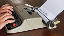 Typewriter by ムービングマネー