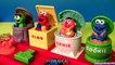 Brinquedo Vila Sesamo POP-UPS - Sesame Street Pop-Up Singing Pals Elmo Cookie Monster