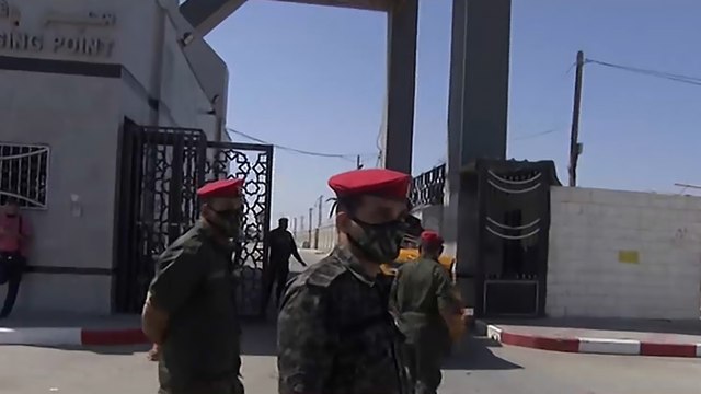 بعد فتح مصر معبر رفح.. السلطات بغزة تتخذ إجراءات مشددة تحسبا لتفشي كورون