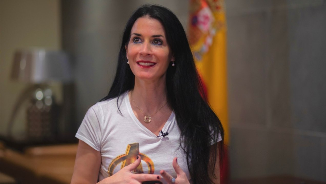 El Quilombo / Entrevista a la diputada Carla Toscano (VOX): "Sánchez es capaz de pisar los cadáveres de compañeros suyos para seguir en el poder"