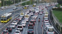 İstanbul'da kademeli mesai başladı; Trafikte son durum