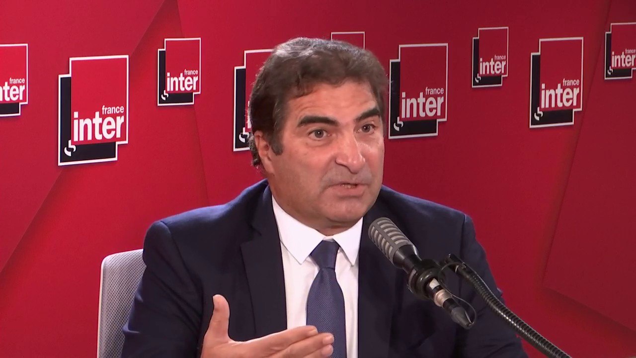 "Le président de la République est incapable de se prononcer sur le sujet de l'Islamisme radical"(Christian Jacob)