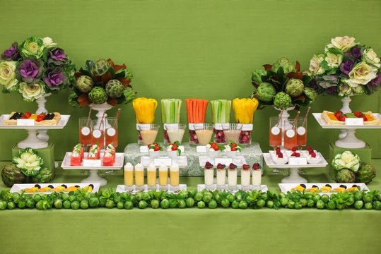 ce couple vegan interdit à sa famille et ses amis mangeurs de viande d’assister à leur mariage