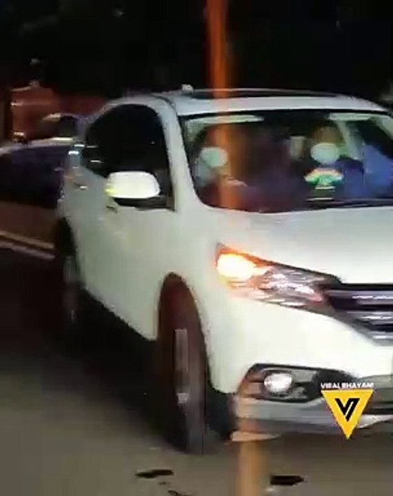 Bollywood actress sara ali khan reach Home after  DRUG CASE investigation/breaking news