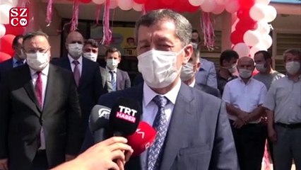 Tải video: Milli Eğitim Bakanı Ziya Selçuk: Bizim görevimiz okulları açmak