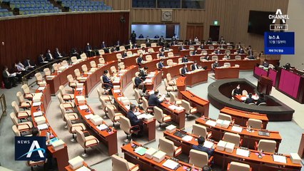 청탁 부인했지만…秋, 보좌관에게 지원장교 연락처 넘겼다