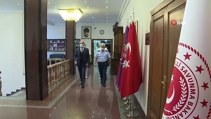 Bakan Akar: ''Ermenistan saldırılarını durdurmalı!''