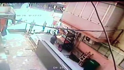 1 kişinin yaralandığı silahlı kavga güvenlik kamerasında - İZMİR