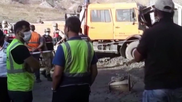 Freni boşalan kamyonet kömür bandına çarptı: 1 ölü, 7 yaralı - KAHRAMANMARAŞ