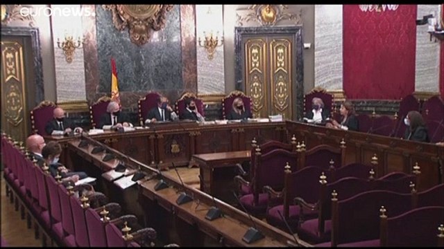 Главу Каталонии лишили должности