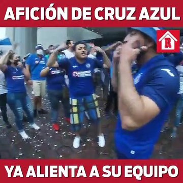 Así alentó la afición de Cruz Azul a la Máquina previo al Clásico Joven