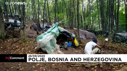 Download Video: Bosnien: Migranten suchen in Wäldern nach Essen