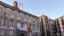 Concentració a la plaça de Sant Jaume per la inhabilitació del president Torra