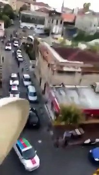 Ermenistan, Ermeni Patrikhanesi yakınında protesto edildi