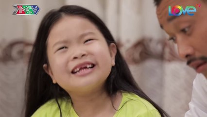 NHỮNG BÀ MẸ BỈM SỮA | Bố xúi con mặc áo dài chỉ để mẹ vui 