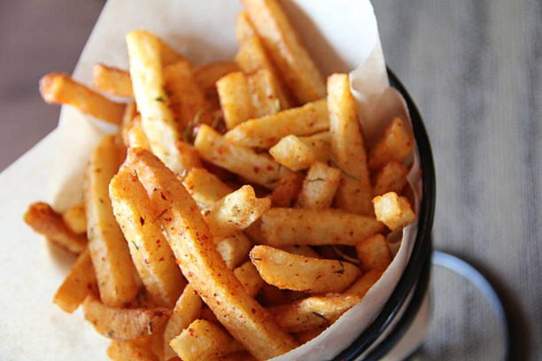 How to Make Healthy Homemade French Fries That...