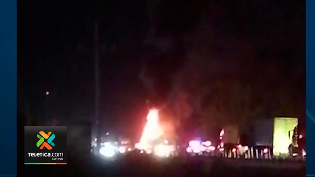 tn7-bomberos-retenidos-manifestantes-061020