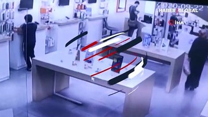 Anne çalışanları oyaladı, çocuğu çaldı