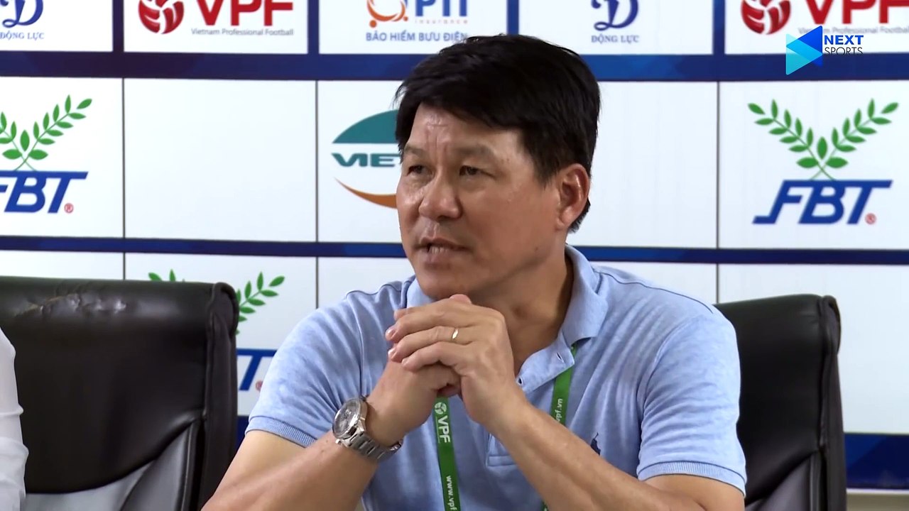 -Quên chức vô địch đi- - HLV Sài Gòn FC phản ứng gay gắt trong buổi họp báo sau trận