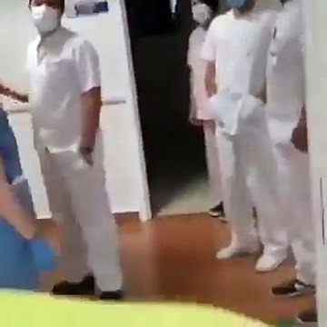 ¿Qué está pasando en los hospitales? Nos cuentan que están saturados por los rebrotes y no dejan de aparecer vídeos en los que los hospitales están vacíos