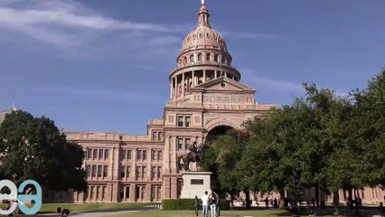 Emma Evins Frees Her Nipples in Austin