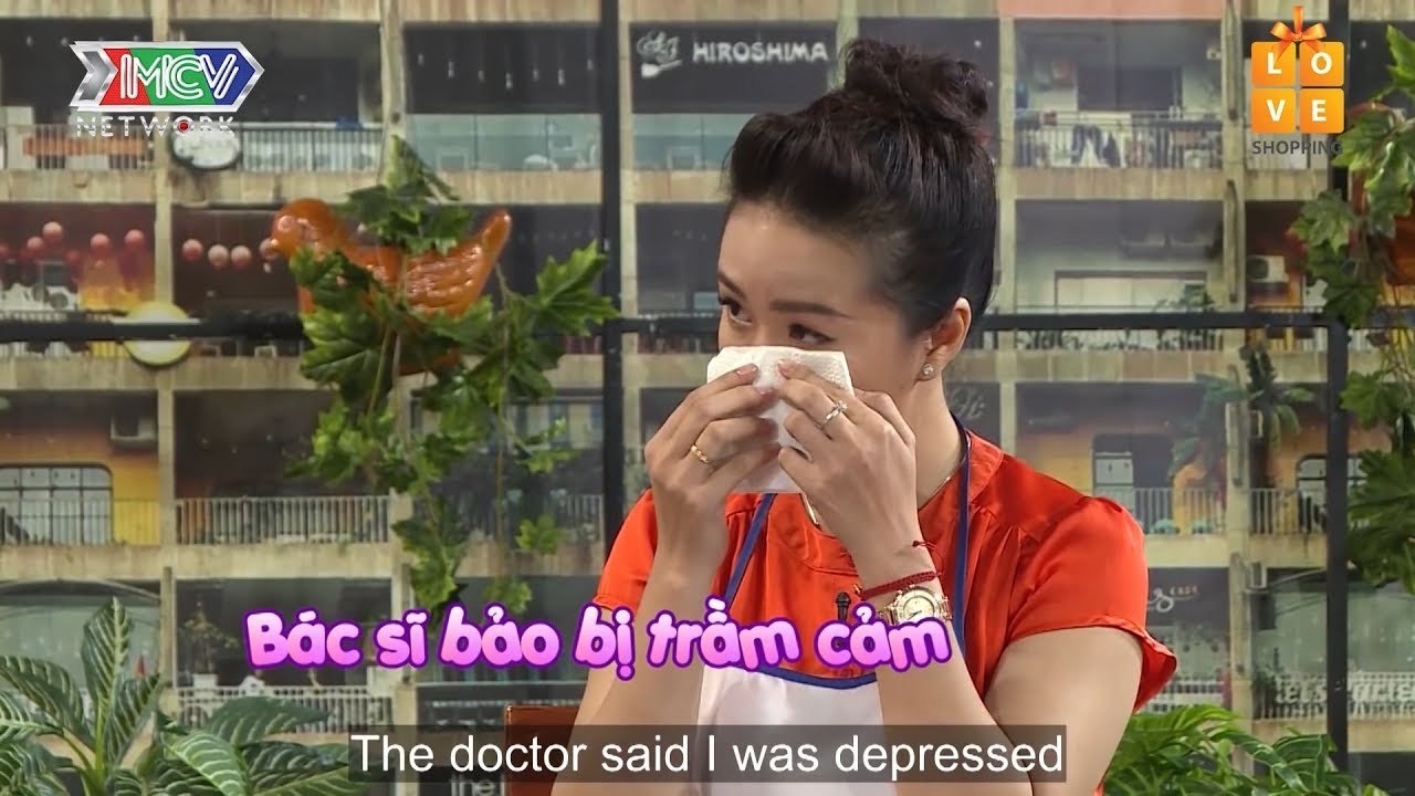 Bà mẹ trẻ từng tự RẠCH TAY phải CÁCH LY với con vì bị căn bệnh TRẦM CẢM SAU SINH hành hạ