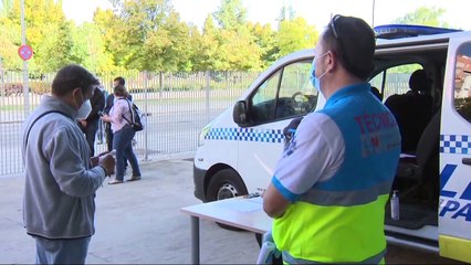 Comienza la realización de test de antígenos en Puente de Vallecas