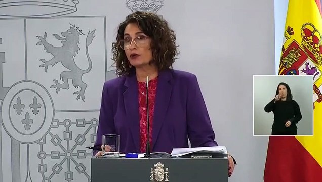 La ministra Montero anuncia el cambio de nombre de la estación de Chamartín - Clara Campoamor