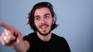 Panayotis Pascot fait le quiz pop culture de Grazia spécial "précoce" !