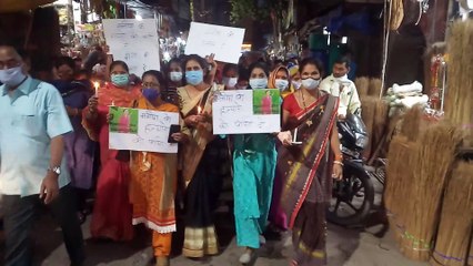 समाजवादी महिला मोर्चा ने निकाला कैंडल मार्च