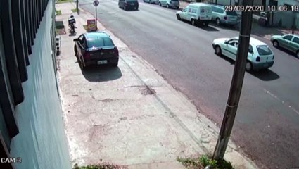 Câmera flagra batida no Bairro São Cristóvão