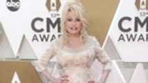 Netflix Picks Up Dolly Parton Christmas Movie | THR News