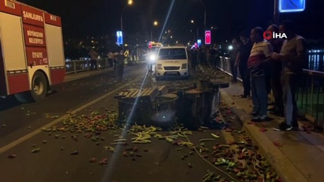 Şanlıurfa'da trafik kazası: Hafif ticari aracın çarptığı motosiklet sürücüsü ağır yaralandı