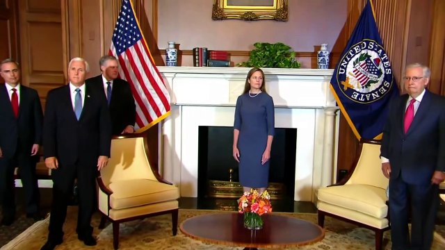 La nominada por Trump a la Suprema Corte EEUU se reúne con senadores republicanos